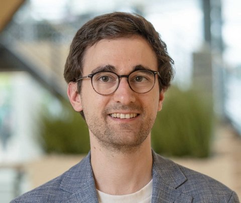 Dr. Nicolas Geid